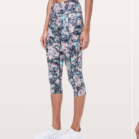 ↕️↕️Lululemon fast and free crop - Picture 2 of 6